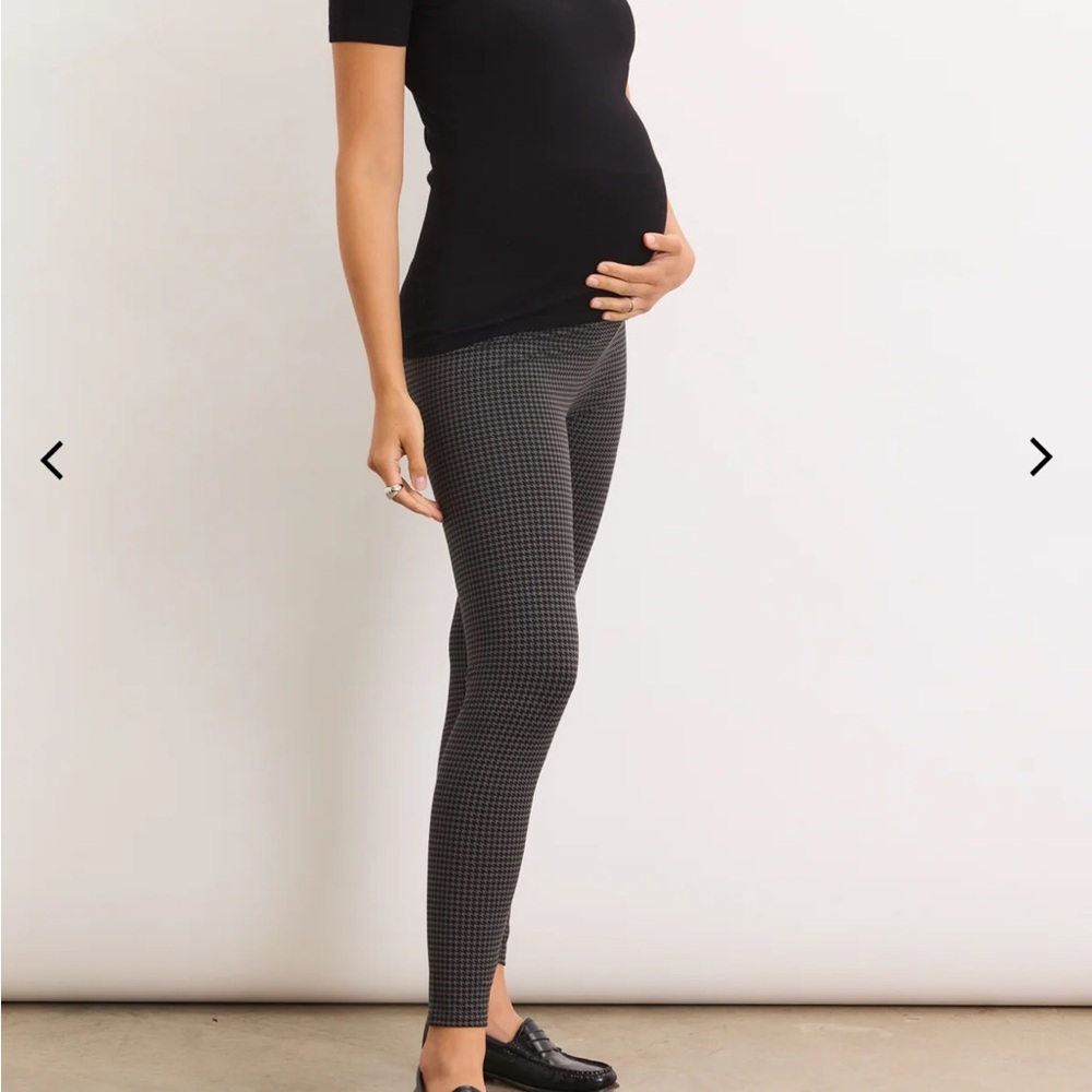 Hatch Black & Gray Houndstooth Maternity Leggings